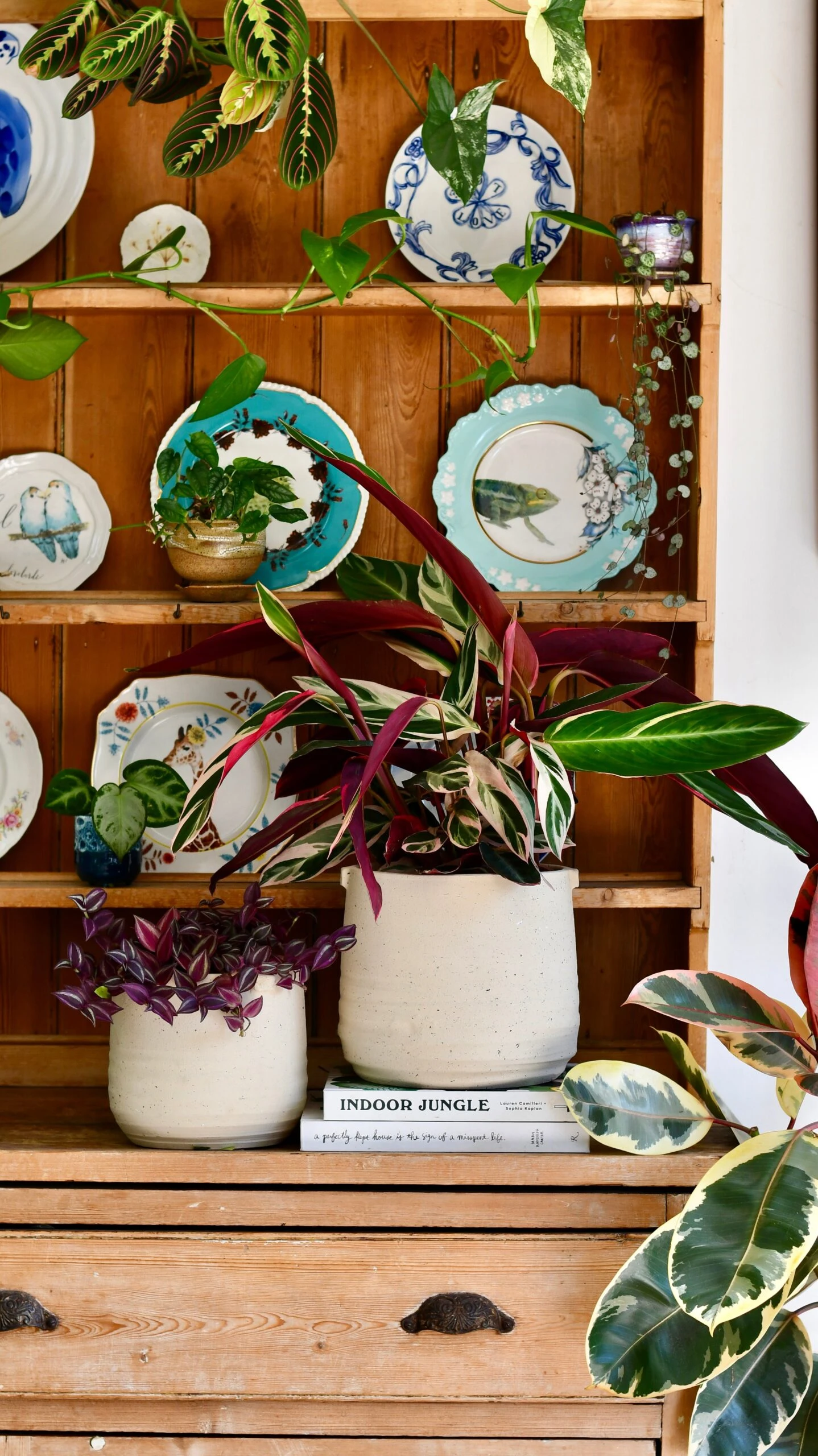 Oat Stoneware Handle Planter (21cm Pot) - Image 3